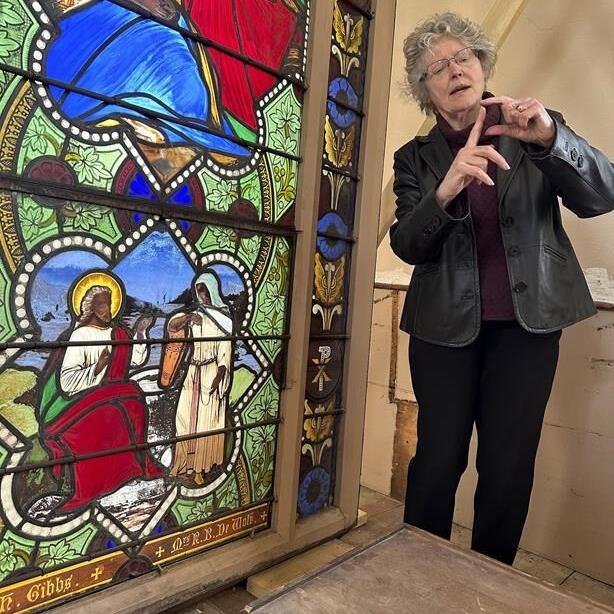 Stained glass window showing dark-skinned Jesus Christ heading to Memphis museum